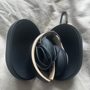 Dr. Dre x Apple Studio Powerbeats
